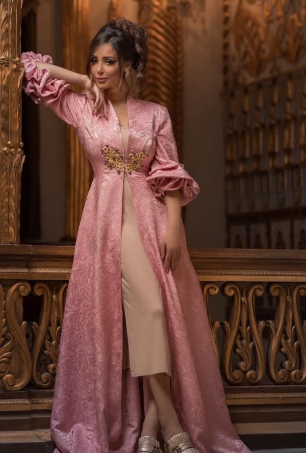  احدث موديلات فساتين خطوبة بتصميم قفطان