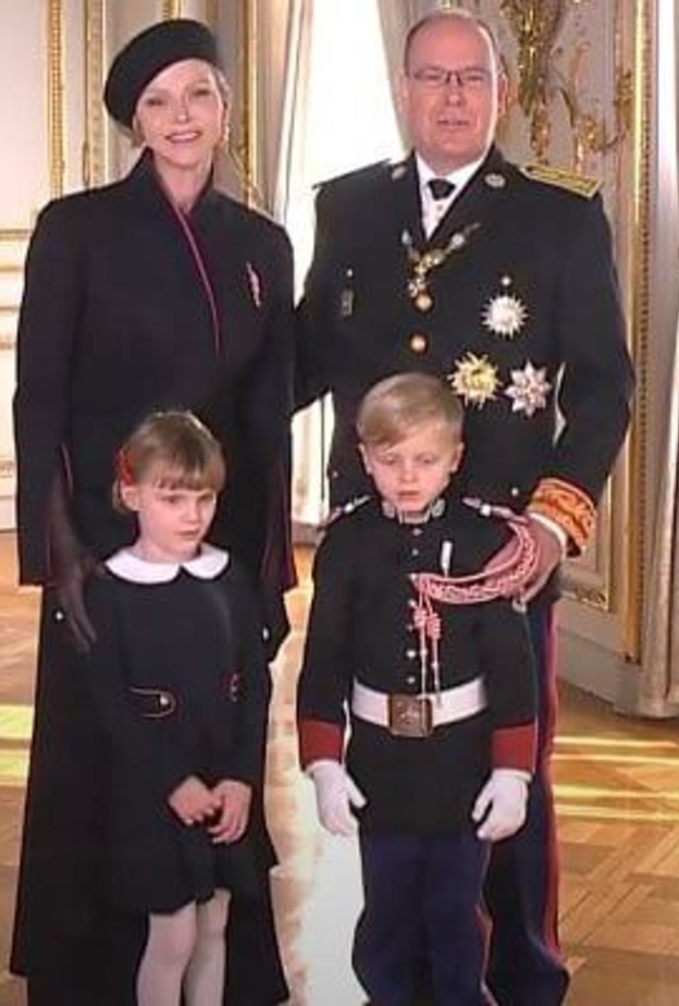 شاهدوا صورة رسمية جديدة لأمير موناكو وأسرته بمناسبة اليوم الوطني لإمارة موناكو