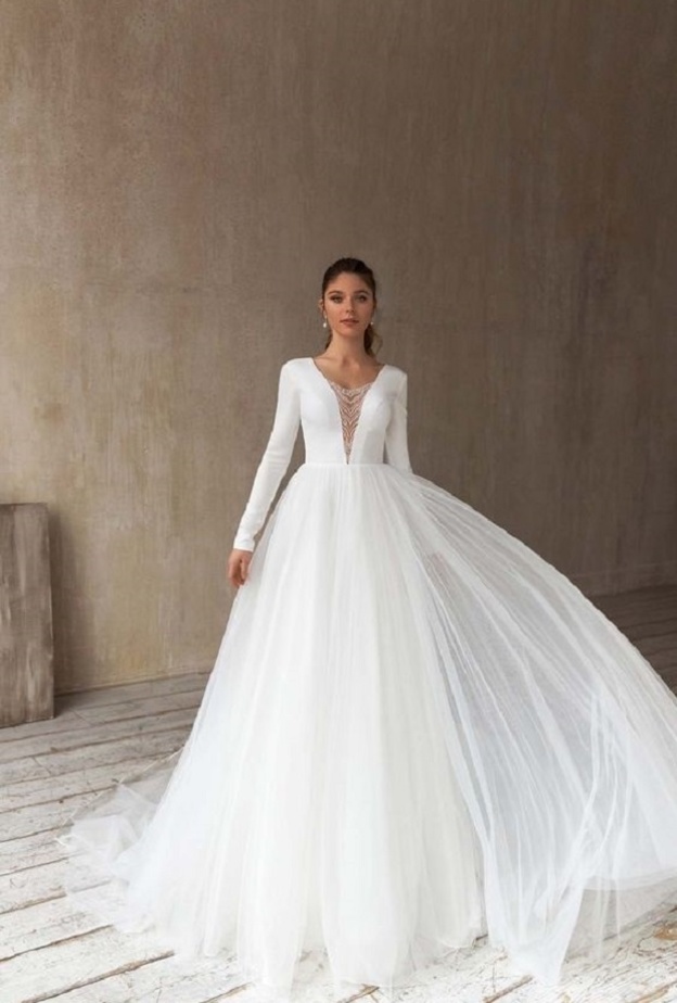 موديلات فساتين زفاف محتشمه من eva lendel