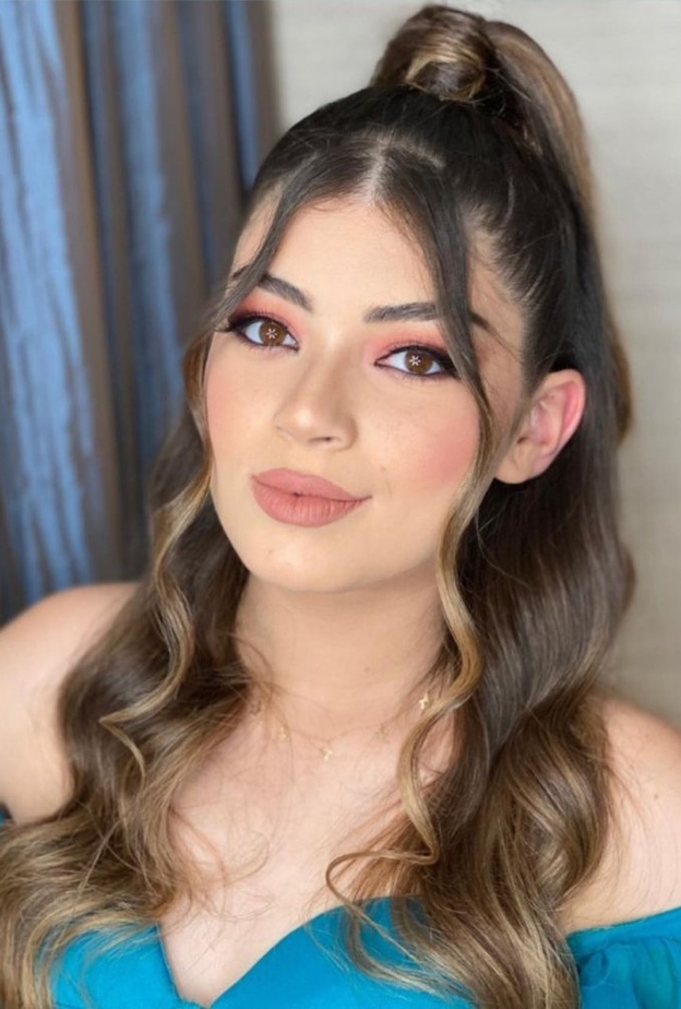 ليلى زاهر واجمل اطلالاتها بالشعر الطويل