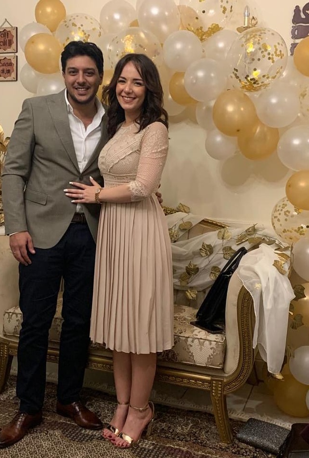 خطوبة سارة درزاوي