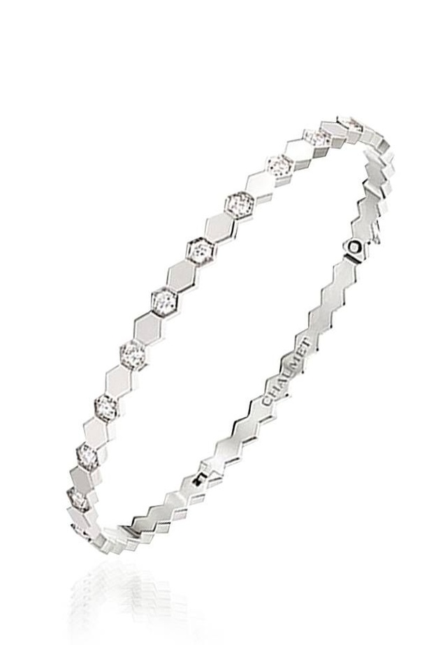  ‎احدث موديلات اساور ذهب ناعمة مثالية لـ موضة التكديس من Chaumet