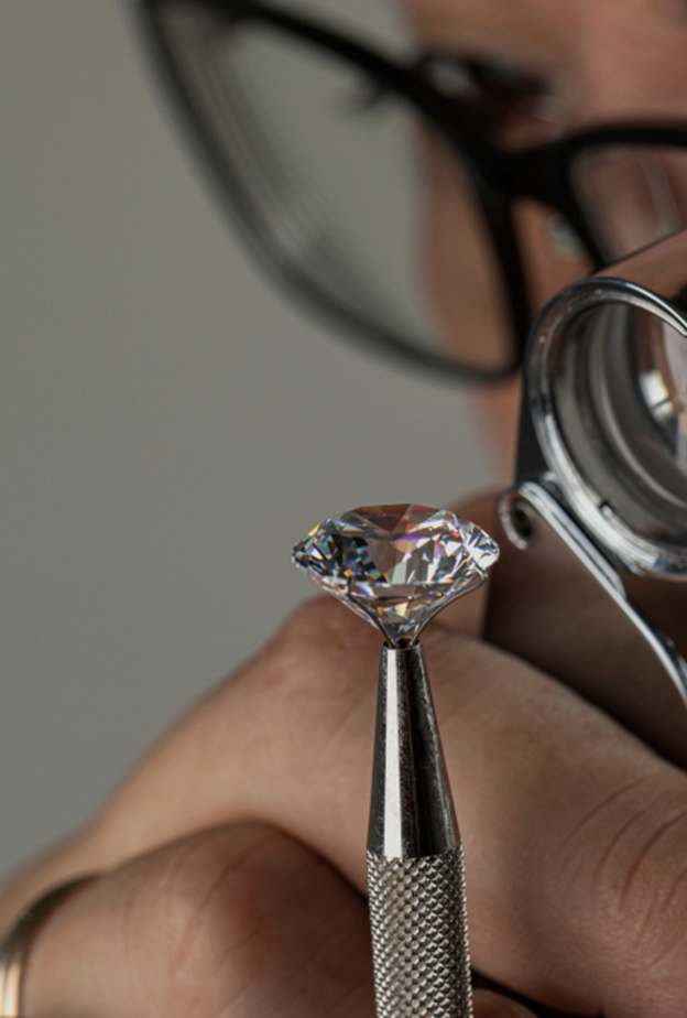 تاريخ حجر الألماس العريق