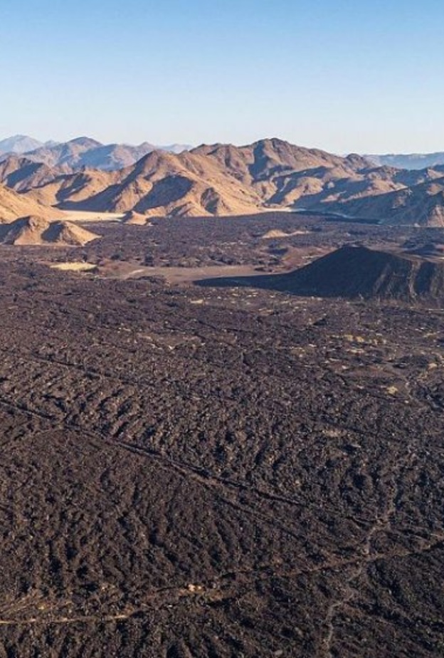 سحر الطبيعة الخلابة في الحرات البركانية في أملج