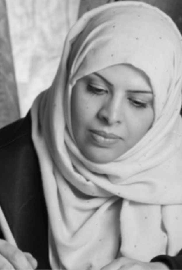 الفنانة السعودية غادة الحسن تبدع في أعمالها الفنية