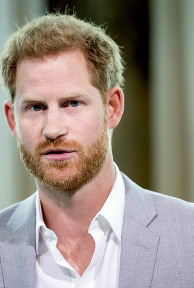 بعد عرض الموسم الرابع من ‏‎"The Crown"‎‏.. الأمير هاري يجد نفسه في موقف ‏محرج