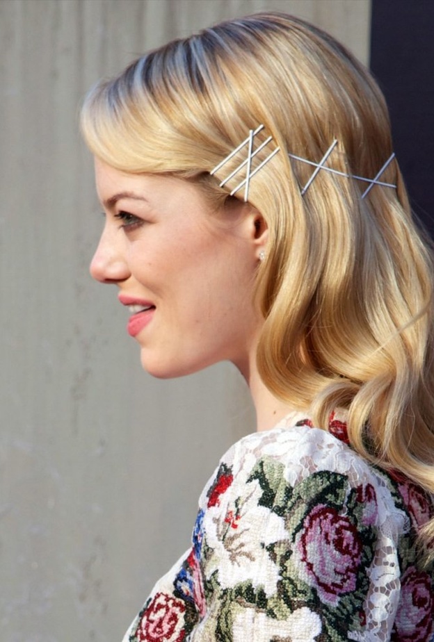 موضة اكسسوارات شعر الدبابيس الرفيعة من Emma Stone