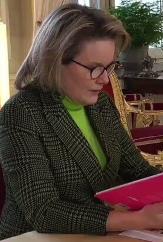 ملكة بلجيكا تشارك في أسبوع القراءة