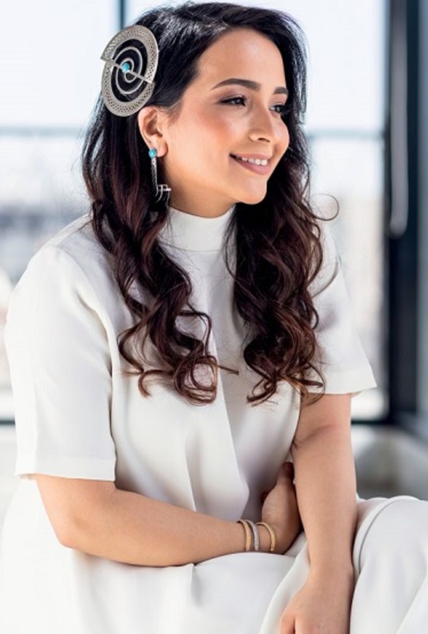 مصممة المجوهرات السعودية ليليان إسماعيل