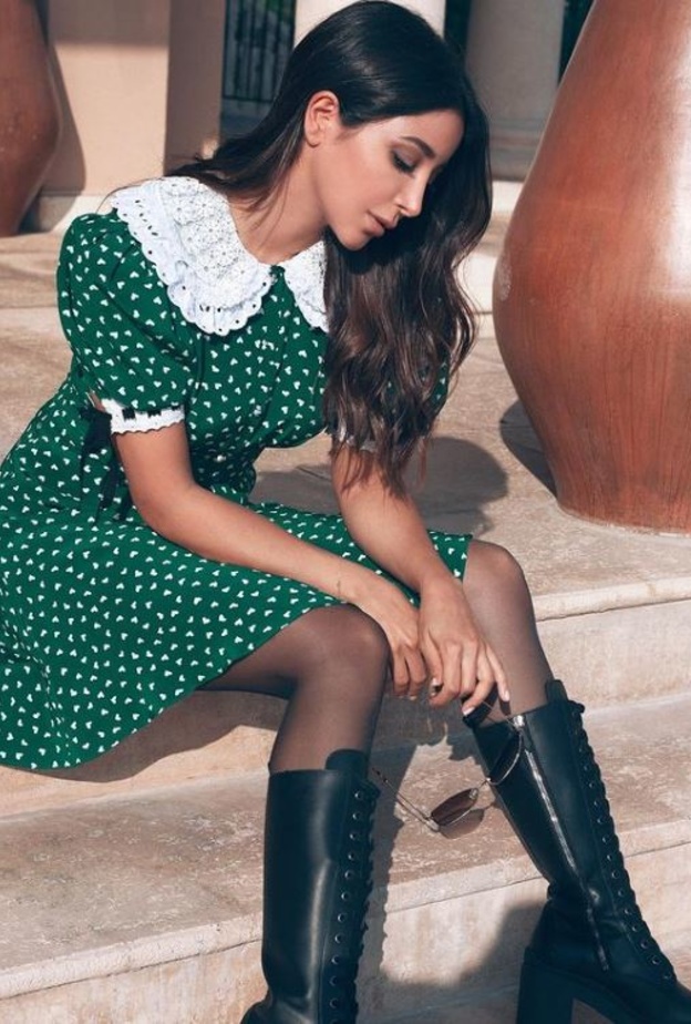 إختارت فستان أخضر أنيق من العلامة التجارية Miu Miu