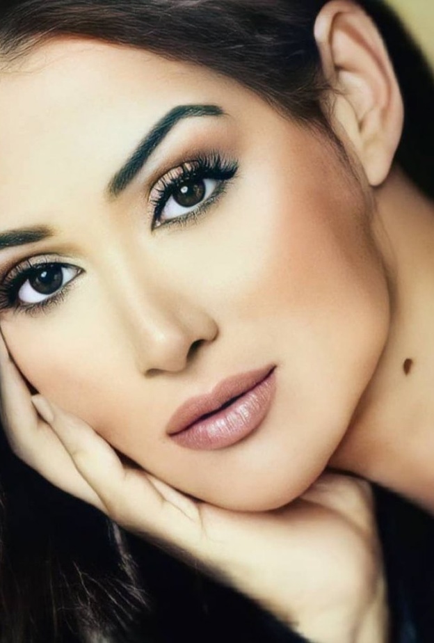 اطلالات غادة عبد الرازق الجمالية