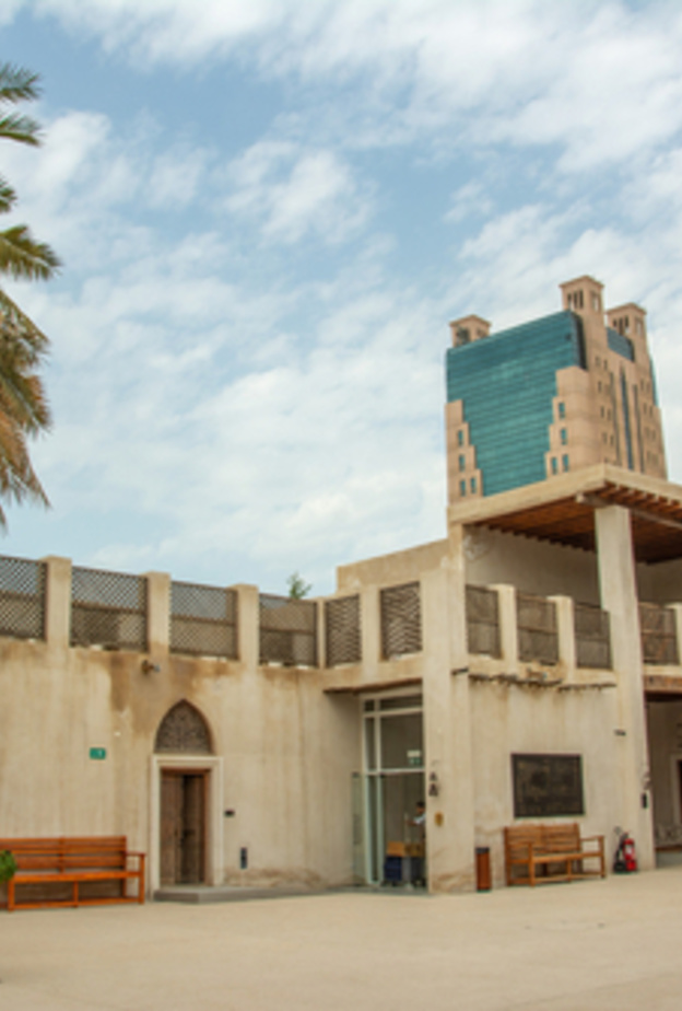 حصن الشارقة المهيب وتجربة تراثية مميزة