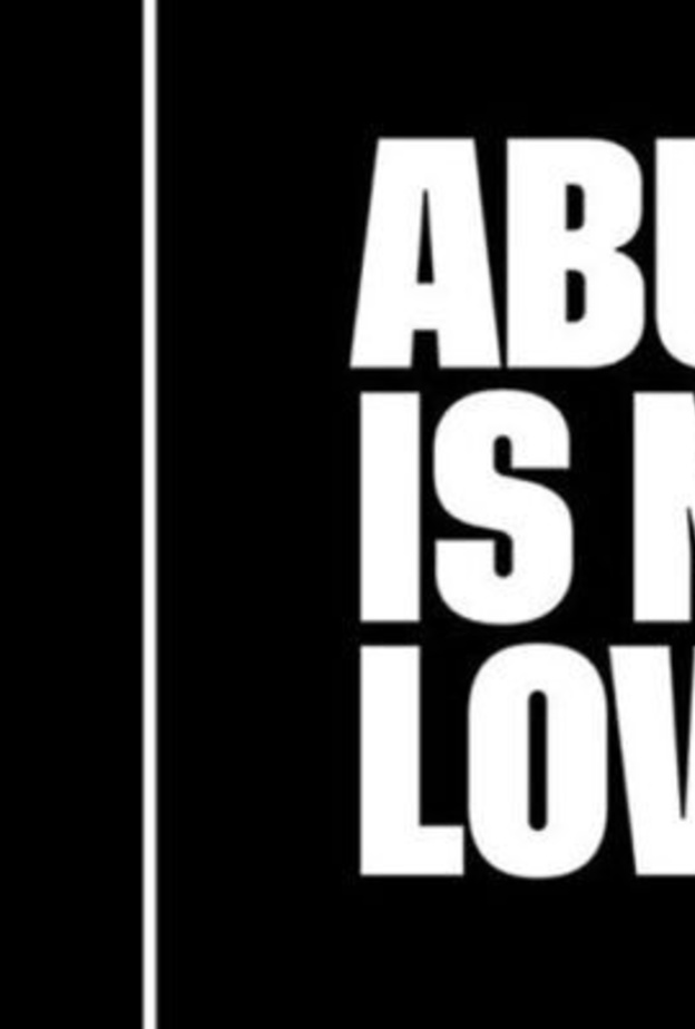 Yves Saint Laurent تطلق برنامجاً عالمياً للمساعدة على مكافحة عنف الشريك