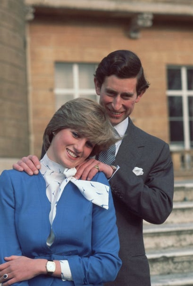  كيف انهارت علاقة الأميرة ديانا والأمير تشارلز على مر السنين؟