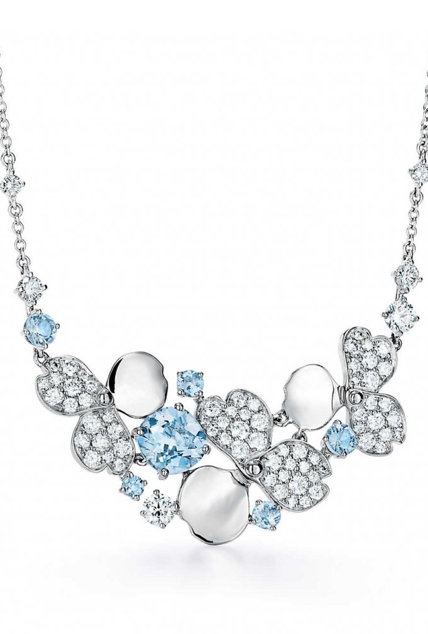  القلادة الزهرية المرصعة بأحجار الأكوامارين من ماركة تيفاني آند كو Tiffany & Co