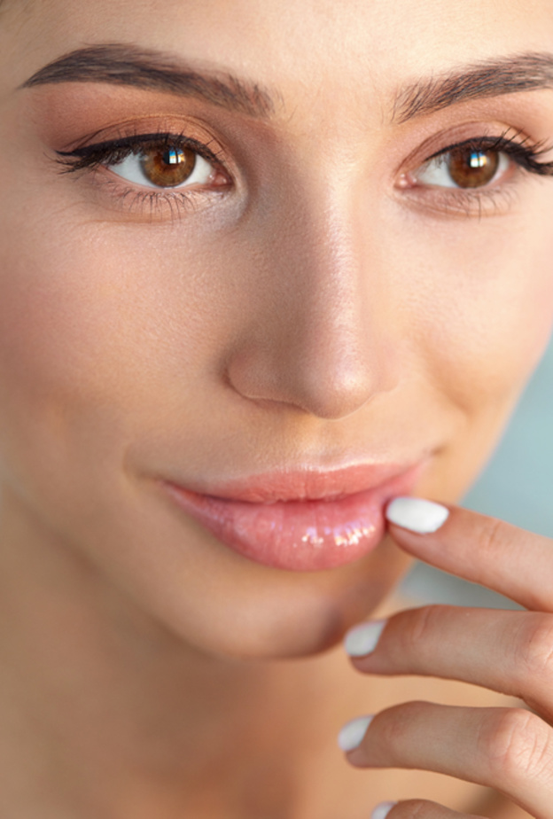 طرق التخلص من اسمرار الشفاه