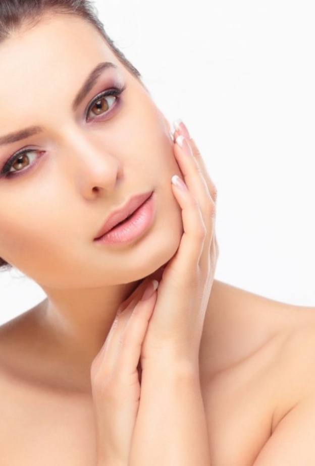 خلطات طبيعية للحصول على بشرة ناعمة ومشرقة