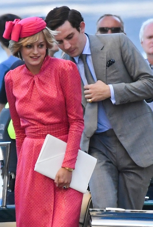 ‏4 أحداث تاريخية في حياة العائلة المالكة البريطانية جسدها ‏The Crown"‎‏"‏