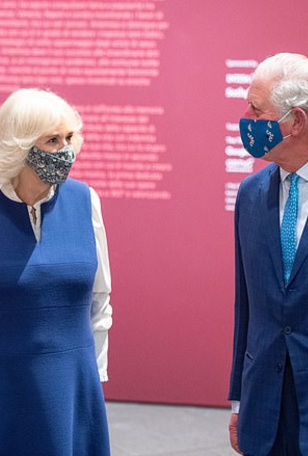 الأمير تشارلز ودوقة كورنوال يزوران المتحف الوطني للصور