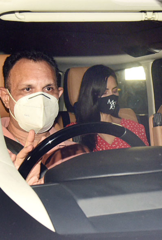 من بينهم كاترينا كيف.... مشاهير ونجوم بوليوود في أحدث حفلات كاران جوهر