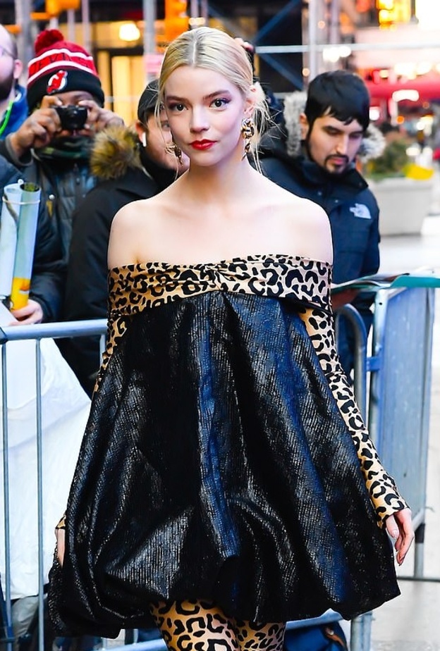 أنيا تايلور