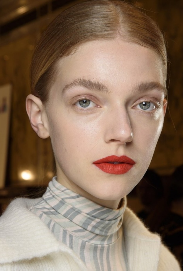 ألوان أحمر شفاه للبشرة الفاتحة 