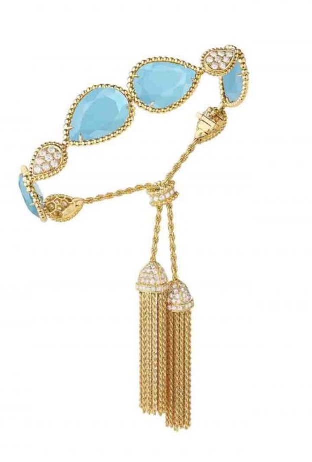 أسوارة من الذهب الأصفر والألماس وحجر الفيروز من Boucheron