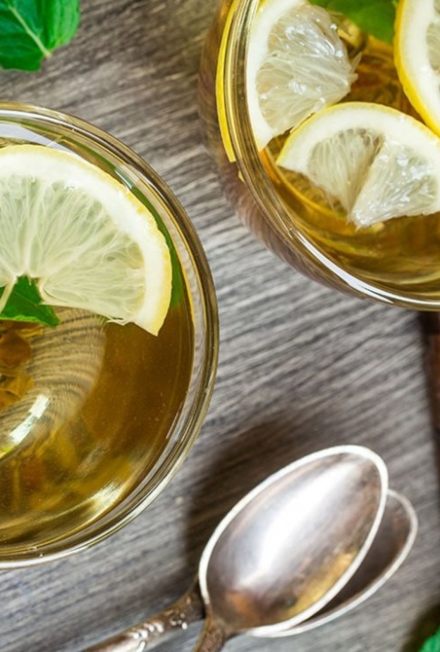  فوائد الشاي الاخضر مع الليمون على الريق