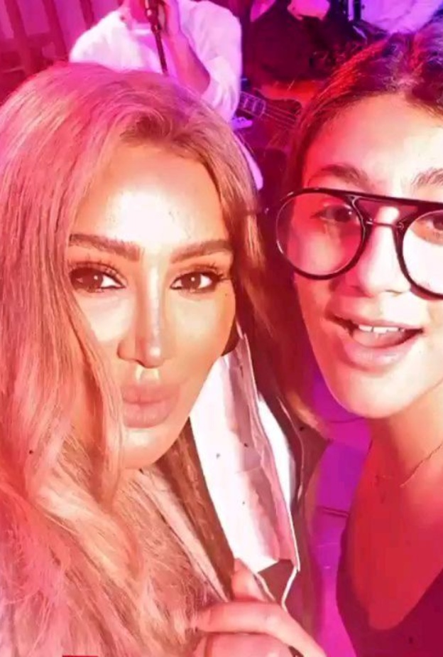 مايا دياب وابنتها