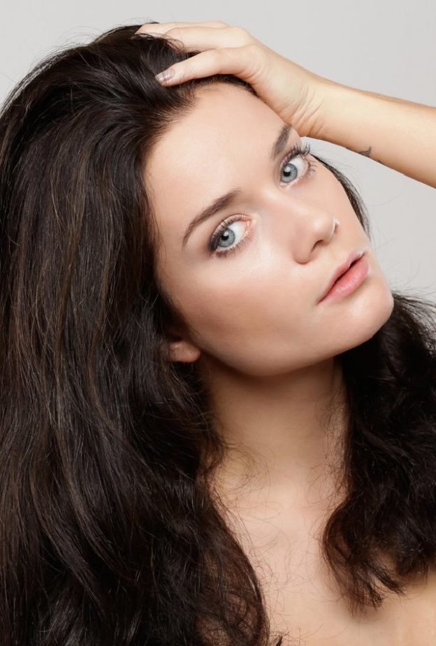 كيفية ترطيب فروة الراس بالطرق الطبيعية