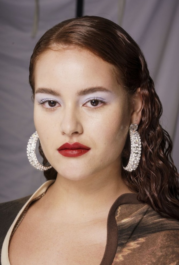 أحدث رسمات ظلال عيون مونوكروم لإطلالة راقية لمناسبات نهاية العام 2020