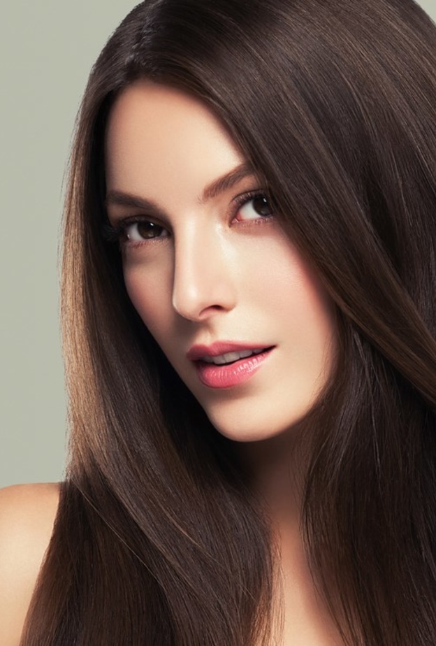 أسباب ظهور قشرة الشعر وطرق علاجها في الشتاء