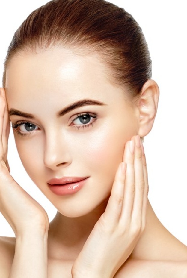 طريقة تحضير ماسك الكركم واللبن والعسل للحصول على بشرة مفعمة بالحيوية