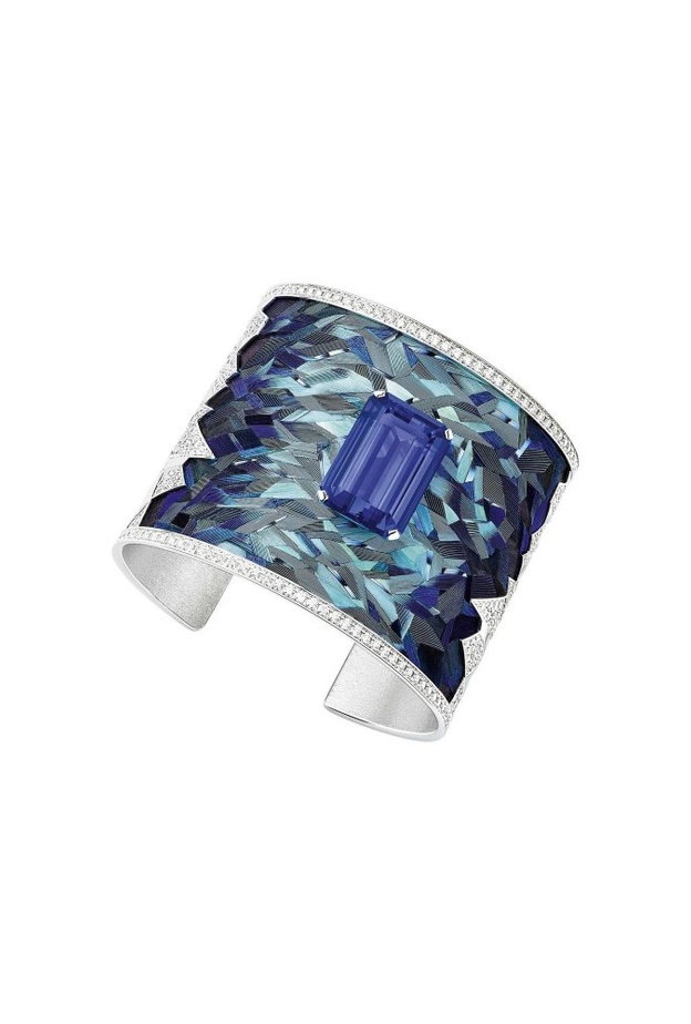 سوار بياجيه بلو إيموشن Piaget Blue Emotion cuff