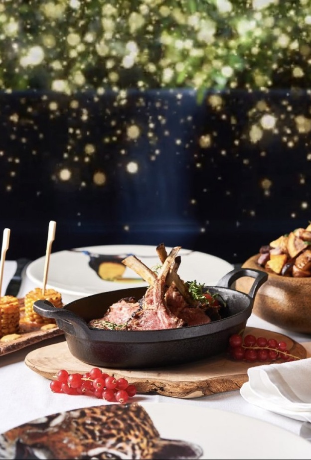 استمتع بأروع التجارب خلال موسم الأعياد في مطعم أمازونيكو