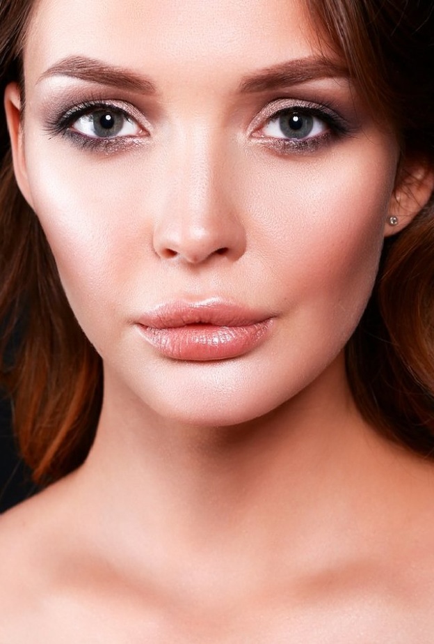 طريقة عمل مكياج شتوي بألوان دافئة موضة شتاء 2020