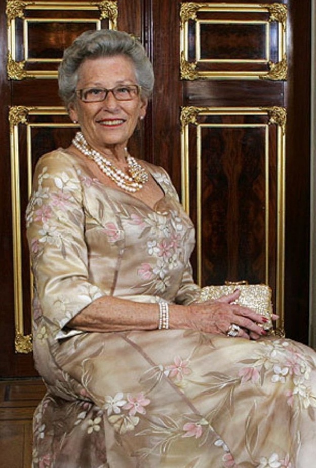 ظهور نادر للأميرة أستريد أكبر أفراد العائلة النرويجية سنا.. فمن تكون؟