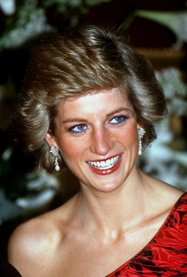 الأميرة ديانا عاشقة للكحل الأزرق