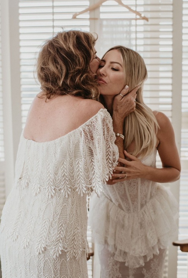 حسن تعامل العروس مع حماتها