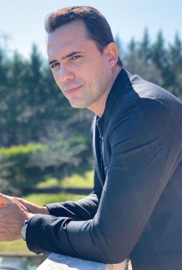 ظافر العابدين