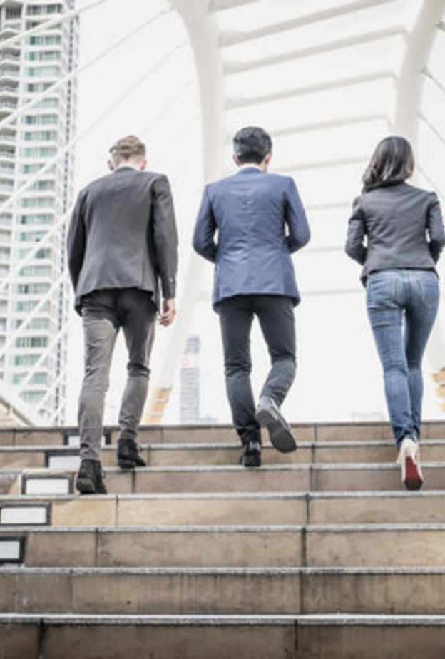 كيف يكشف صعود السلالم عن صحة القلب