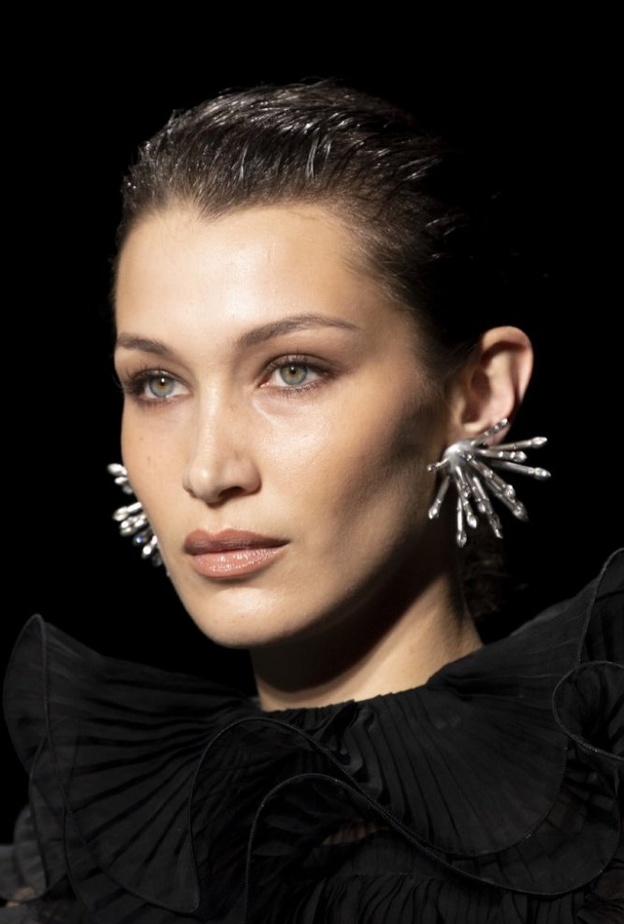  طريقة عمل مكياج نهاري لحمي من Alberta Ferretti