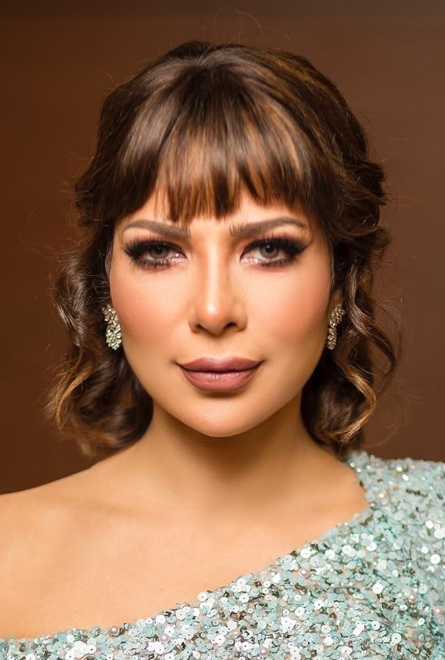 خطوات عمل مكياج النجمات بعمر الـ 50 لإطلالة شبابية ملفتة