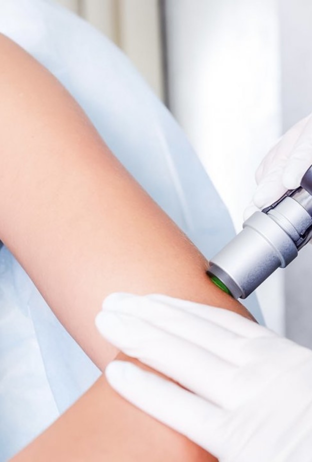 مضاعفات عملية نحت الجسم بالليزر قليلة جداً