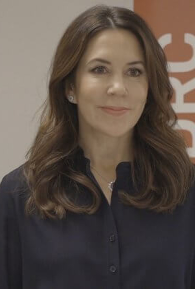 الأميرة ماري بإطلالة شتوية أنيقة