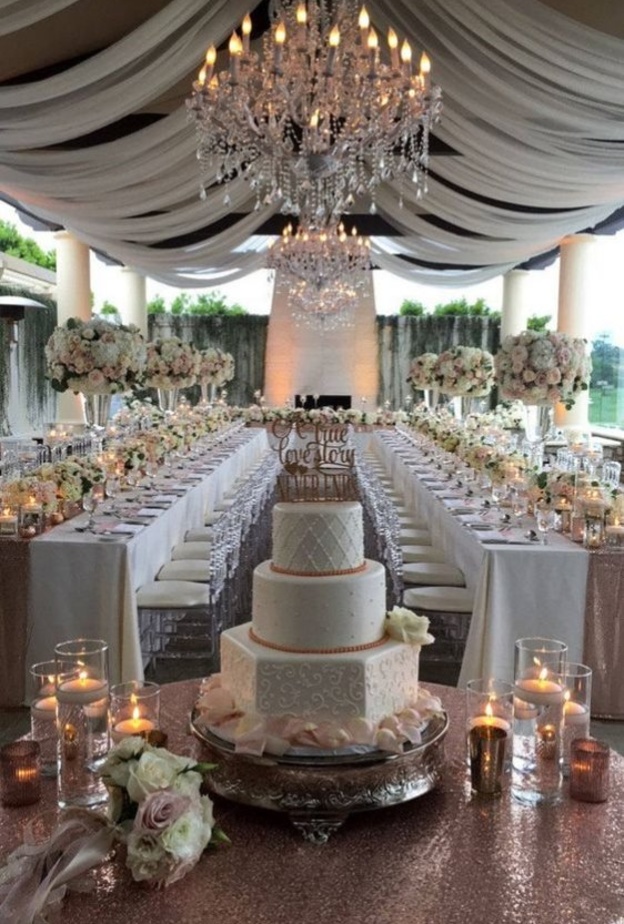 اشكال الثريات الفخمة في حفلات الزفاف