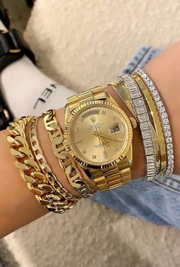  تطبيق تكديس أساور التنس مع أساور عصرية