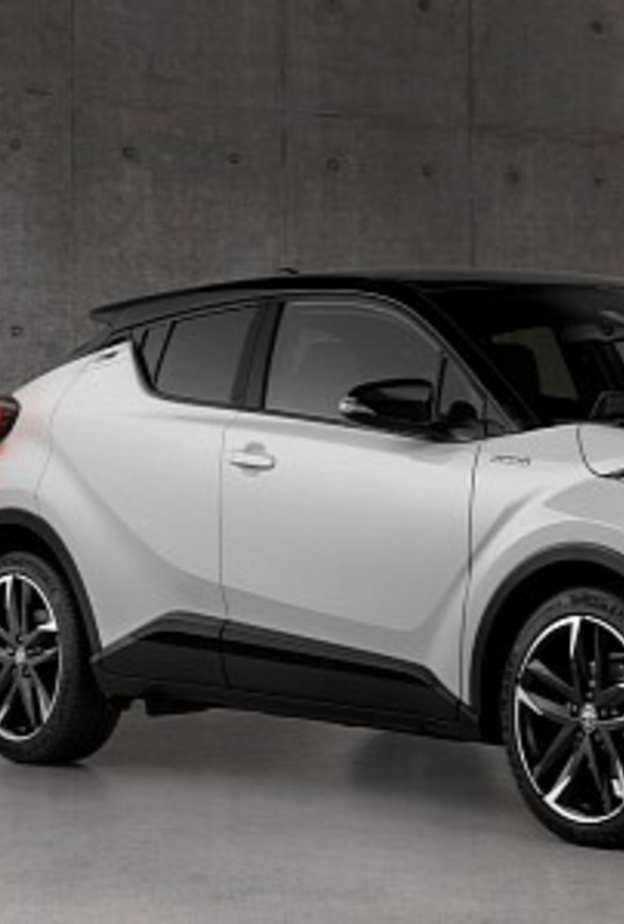 مواصفات السيارة تويوتا CHR 2021 GR Sport الكروس اوفر الرياضية 2021