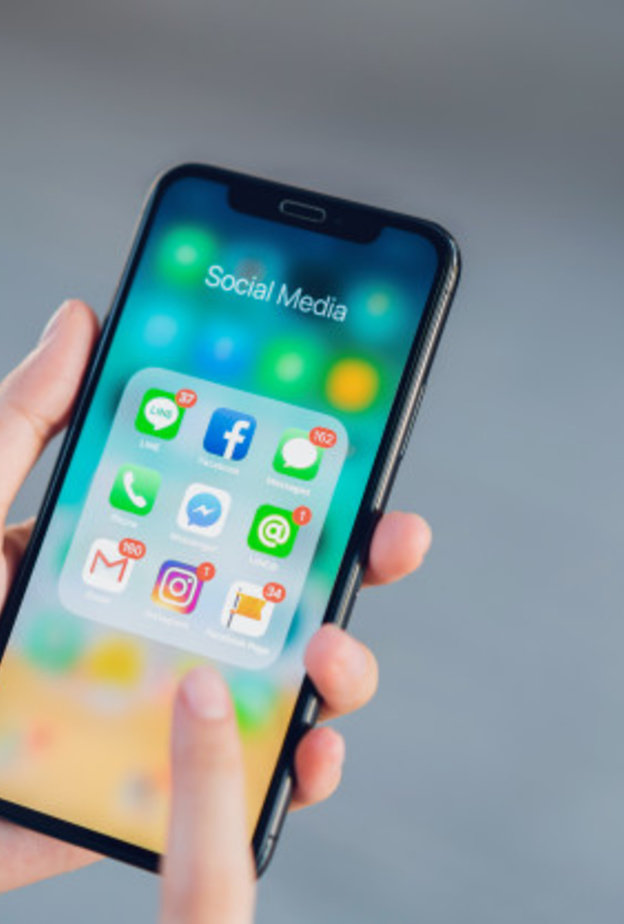الاستخدام المفرط لوسائل التواصل الاجتماعي وتأثيره على الصحة النفسية