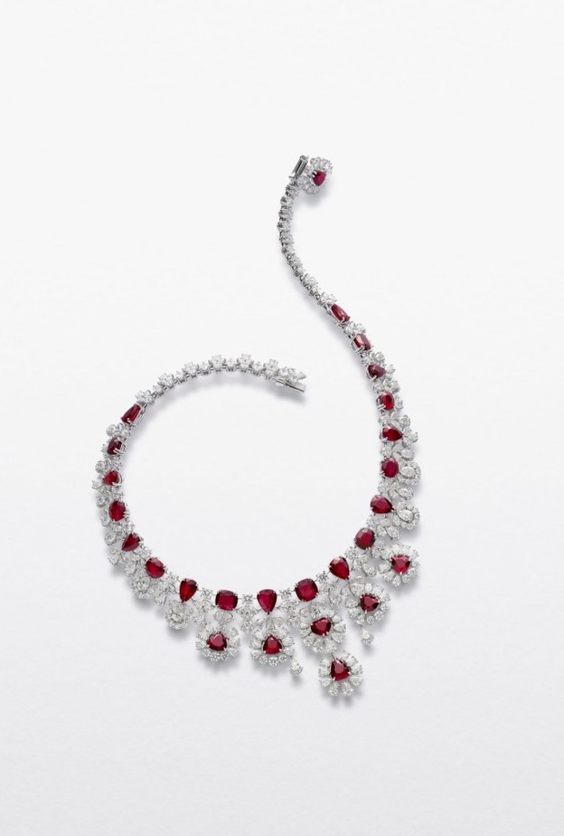  عقد من شوبارد Chopard